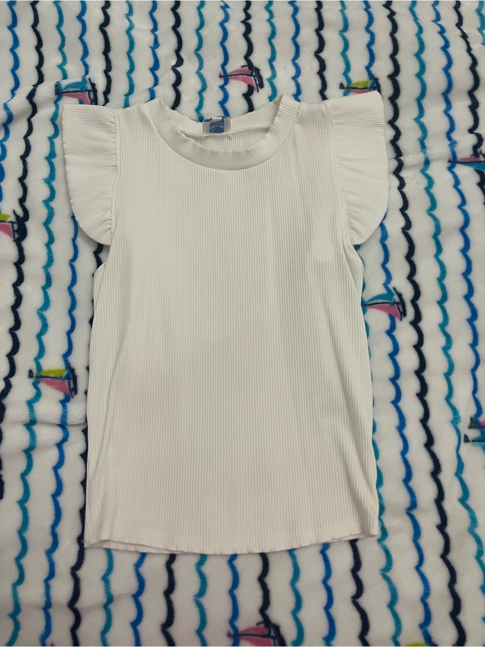 Francesca’s White Ribbed Flutter-Sleeve Top